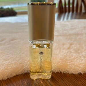 White linen perfume.